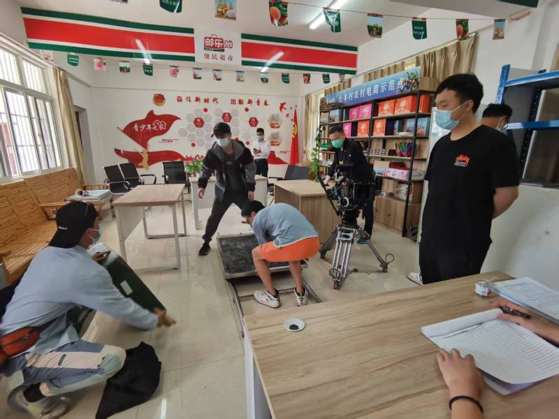 追星女孩心理学分析报告：达川区广告片拍摄公司揭秘饭圈应援式传播逻辑